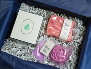 Our Sweetness and Light scented bath set makes the perfect gift for a loved one.